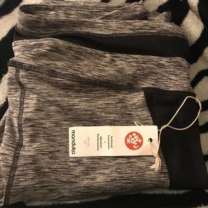 Manduka Mesh Crop Leggings